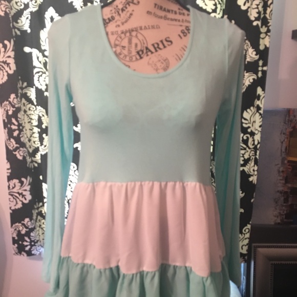 Reborn J Tops - EUC! Layered Baby Doll Style Long Sleeve Top
